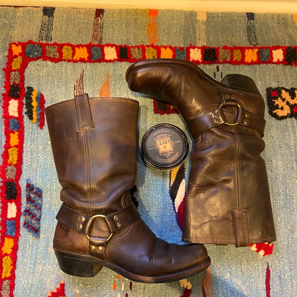 Frye harness boots sz8.5 GUC